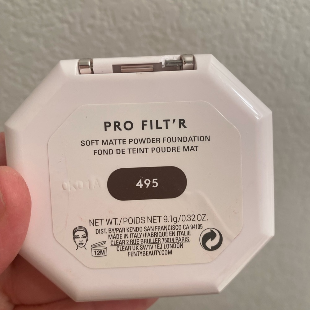 Fenty Beauty Powder - Picture 8 of 12